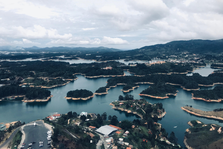 Z Medellin: Guatape i El Penol Rock Wycieczka prywatna