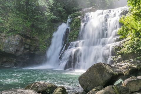 From Manuel Antonio: Nauyaca Waterfalls Tour with Lunch