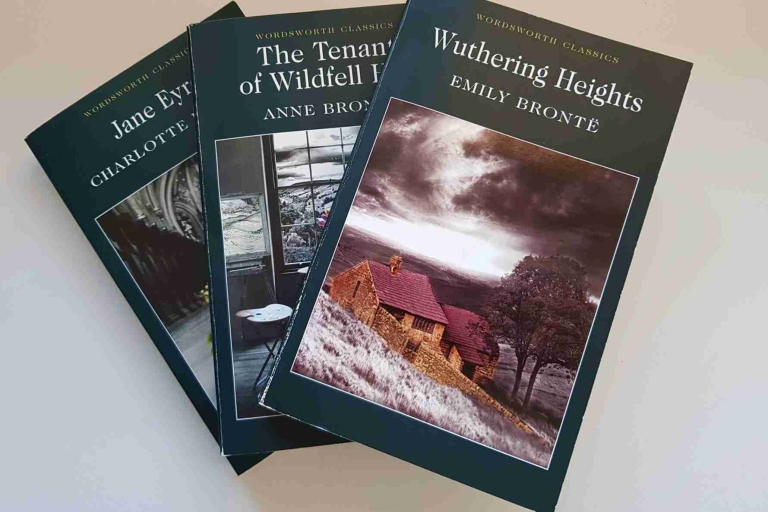 Windermere: The Brontes, Wuthering Heights & Jane Eyre TourOphalen bij Oxenholme