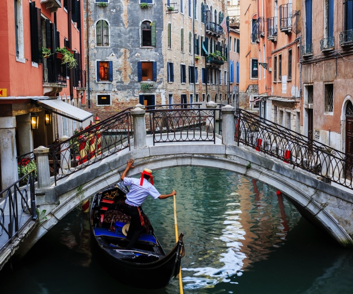From Lake Garda: Full-day Group Tour of Venice