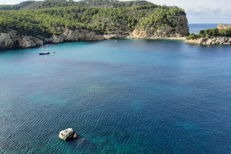 Ibiza: rondleiding door de grot van Can Marça