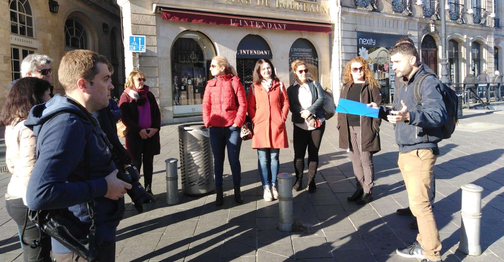 Burdeos, Tour a pie privado con Canelé - Hizvo