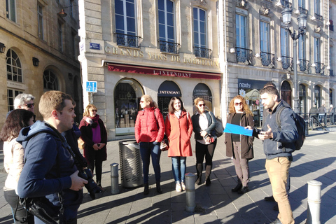 Tour privato esclusivo di Bordeaux: misteri e storia di Canelé!Bordeaux: tour privato a piedi con Canelé - 2 ore