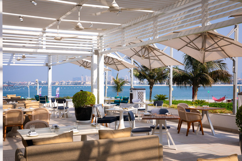Dubai: Brunch del sabato al The Palm con cibo e bevande illimitatiBrunch con bevande analcoliche illimitate