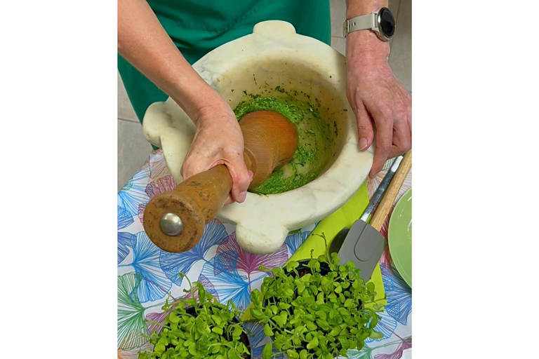 Genoa: Pesto and Walnut Sauce Lesson with World Champion and Ligurian Menu