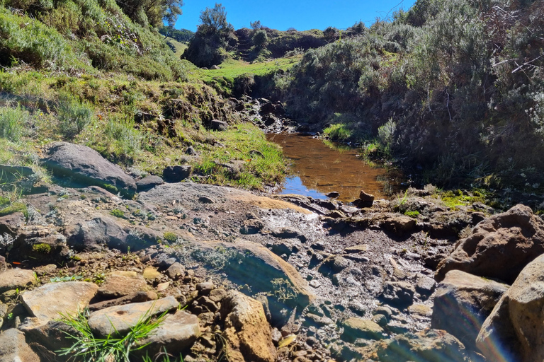 From Funchal: Northwest Madeira 4x4 Jeep Tour with Transfer