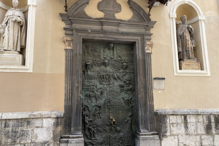 Postojna-Höhle, Predjama-Burg und Ljubljana von Zagreb ausVon Zagreb aus: Ganztägige Ljubljana & Postojna Höhlentour