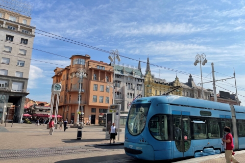 Zagreb: tour a pie de 2,5 horas y viaje en funicular