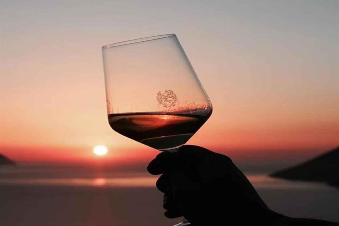 Lipari: Weingutstour und Weinprobe bei Sonnenuntergang