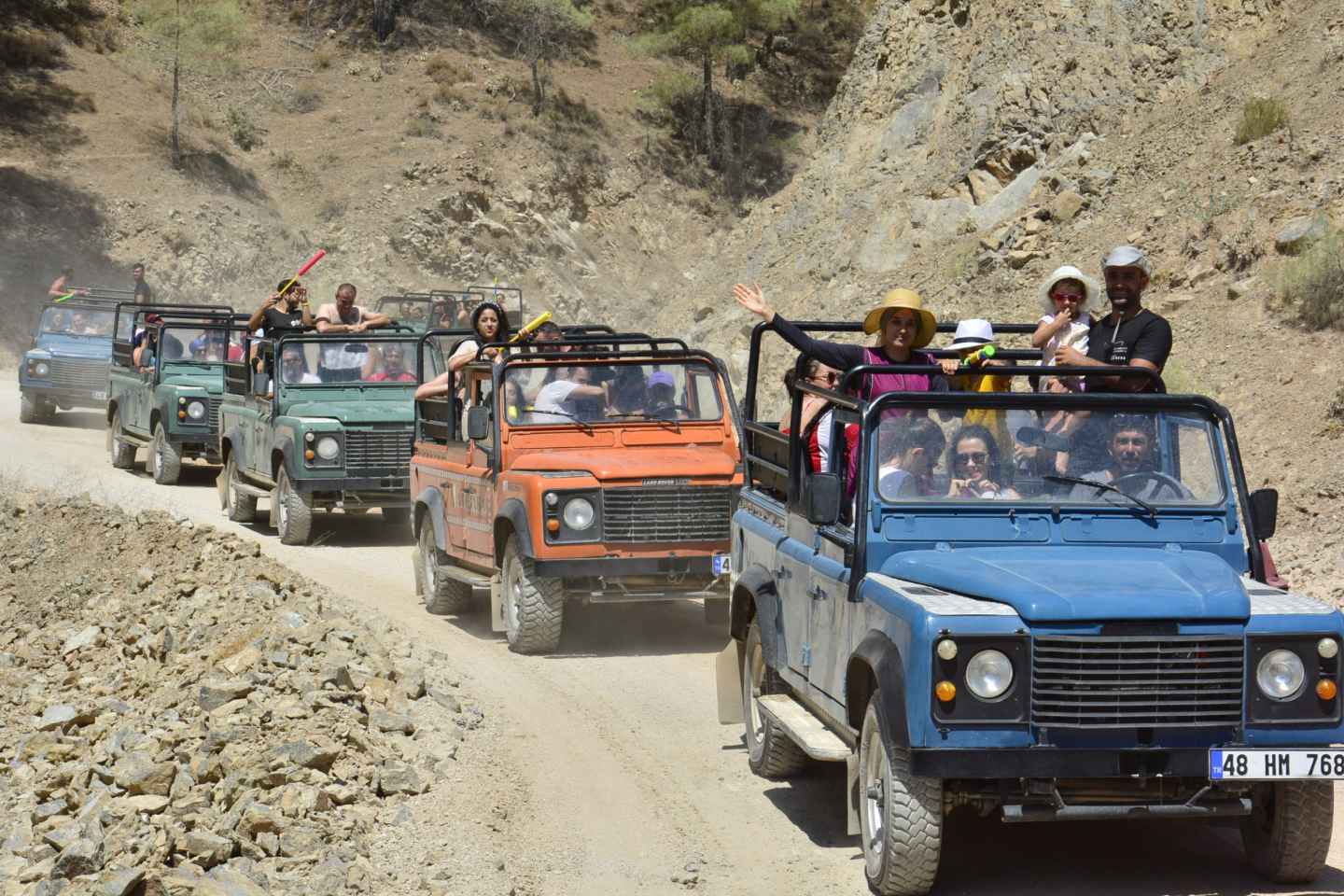 Fethiye: Saklıkent Canyon & Schlammbad Jeep Safari mit Mittagessen