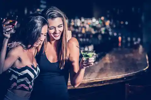Лос-Анджелес: Speakeasy Bar Hopping Tour с напитком