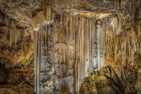 Z Granady: prywatna wycieczka do Nerji, jaskiń i Frigiliana