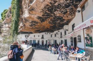 Von Granada aus: Tour nach Ronda und Setenil de Las Bodegas