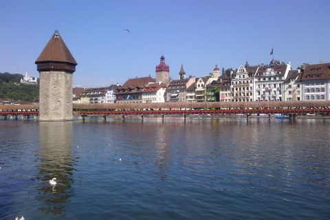Au départ de Bâle : Excursion guidée d'une journée à Lucerne et croisière sur le lac des Quatre-Cantons