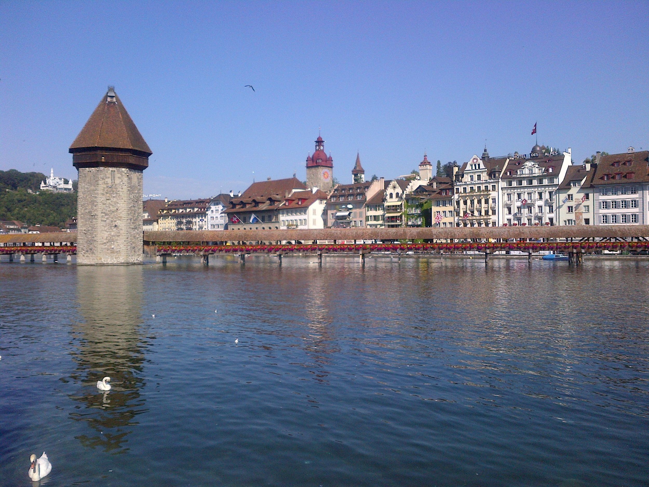 Rundgang durch Luzern und Schifffahrt auf dem Vierwaldstättersee ab Basel