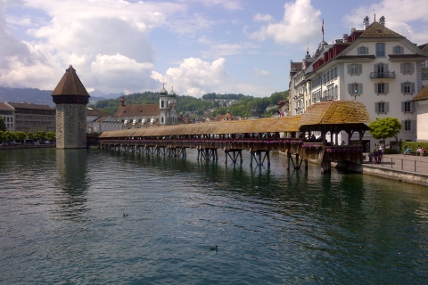 Lucerne: Old Town Walking Tour with Lake Lucerne Cruise