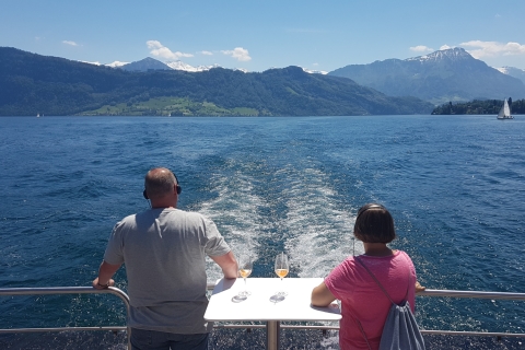 Lucerna: recorrido a pie por el casco antiguo con crucero por el lago de Lucerna