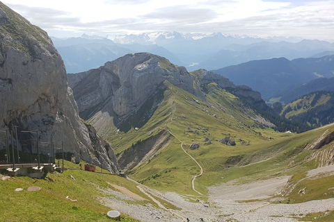 Mt.Pilatus Golden Round Trip Wycieczka w małej grupie z ZurychuZ Zurychu: Złota wycieczka w obie strony na górę Pilatus