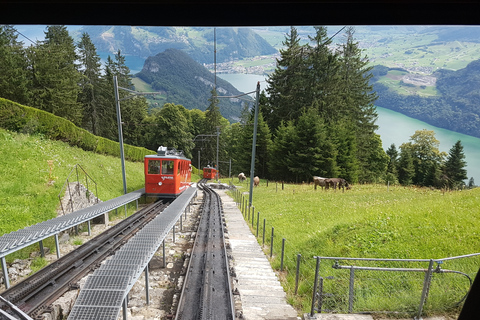 Mt.Pilatus Golden Round Trip Small Group Tour vanuit ZürichVan Zürich: Mt. Pilatus Golden Round Trip