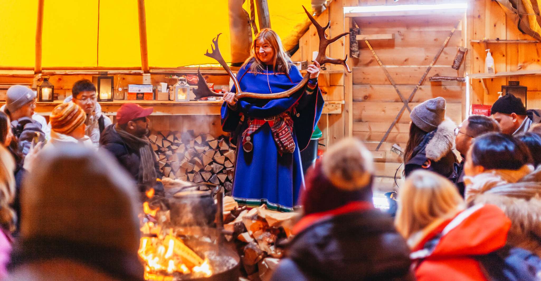 Timse, Thmsneer Sleeping and Sami Guide with Sami Guide (Sami Guide). - Hizvo