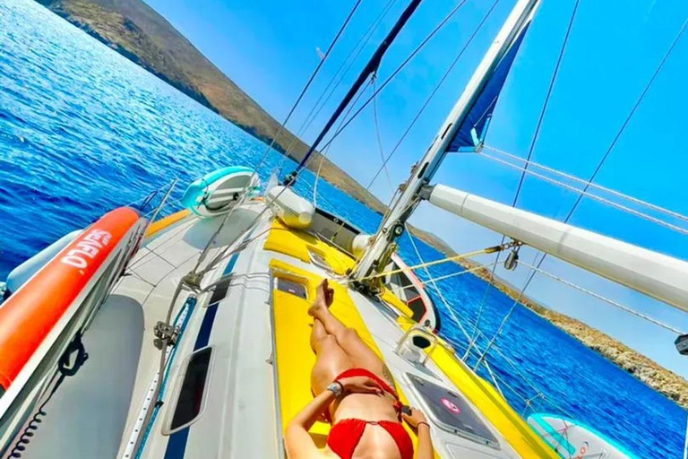 Mykonos: South Coast Yacht Cruise with Snacks & Drinks