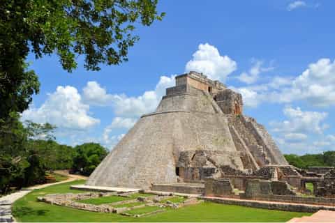 Z Mérida: wycieczka z przewodnikiem po Uxmal i Kabah z lunchem