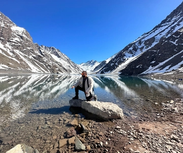Santiago: Portillo and Laguna del Inca Day Trip with Picnic