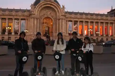 Visite en Segway privée Lumières de Paris