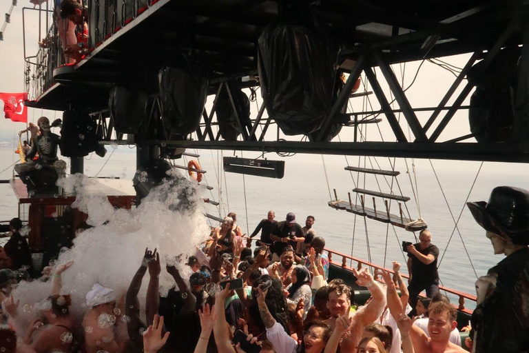 Marmaris Family-Friendly Pirate Boat Tour with Transfer