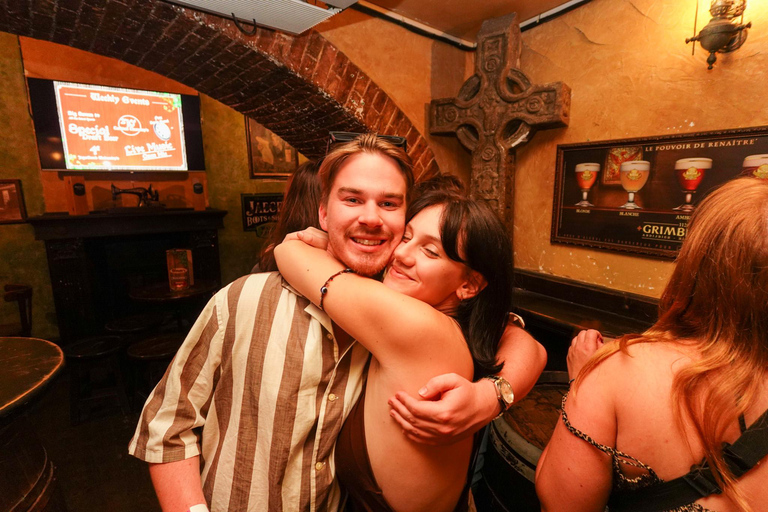 Cannes: Bar Crawl Madness 4 Bars, Wild Games &VIP Club Entry Cannes : Bar/Pub Crawl with Free Shots and VIP Access