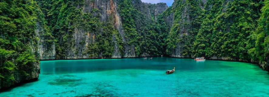 Phuket: Koh Phi Phi & Bambus-Insel – Schnellboot-Tour