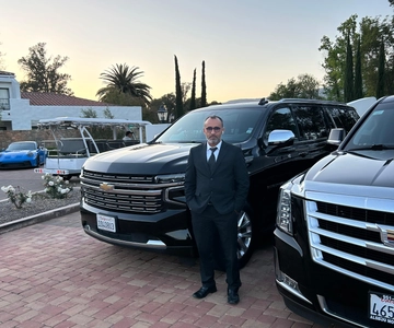 Los Angeles: 1-Way Private Transfer from LAX to Disneyland