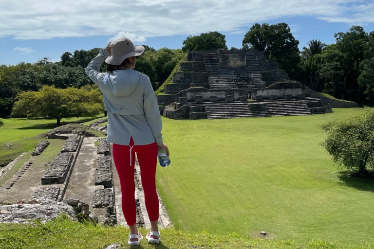 Ciudad de Belice: exploración de templos mayas, cueva-tubo y tirolinaRecogida en el hotel / puerto de la ciudad de Belice