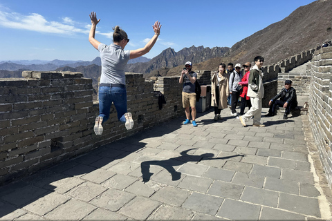 From Beijing: Private Transfer To Different Parts Great Wall Jinshanling Wall Round Transfer + English Guide + Ticket