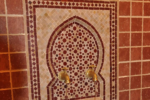 Marrakech: Souk Tour & Berber Hammam with Massage