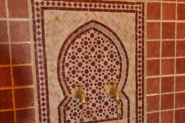 Marrakech: Souk Tour & Berber Hammam with Massage