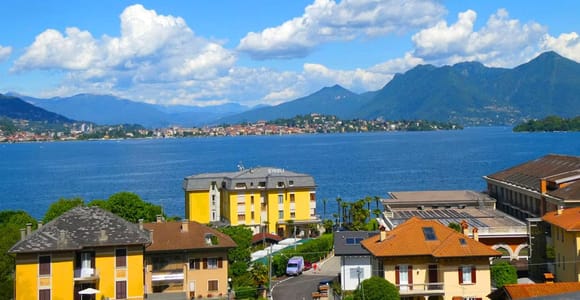 Baveno: Private Sunset Walking Tour with Aperitif