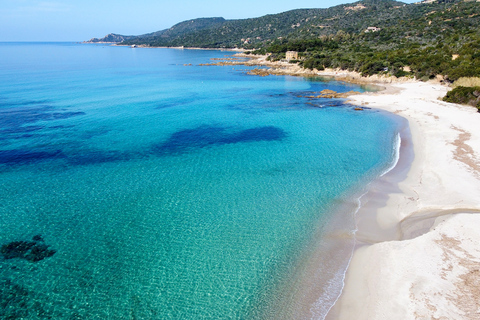 Da Porticcio: tour in motoscafo alla spiaggia di Cupabia con soste