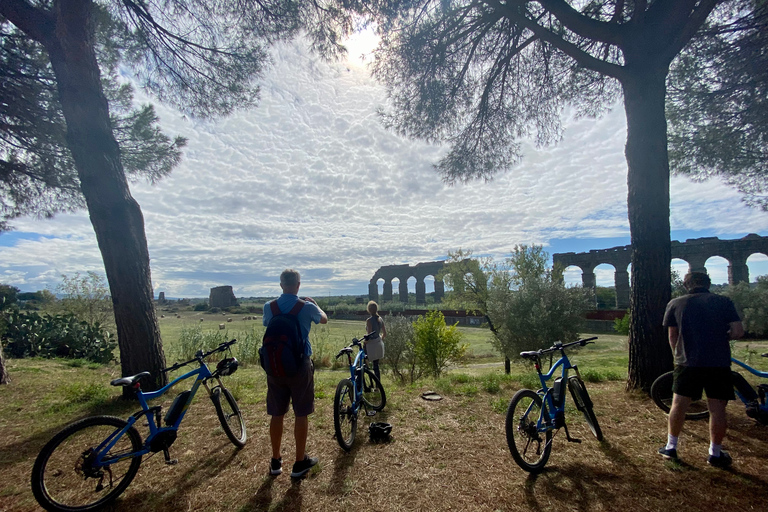 Roma: tour in e-bike della Via Appia con catacombe, acquedotti e ciboRoma: tour in bici elettrica sull&#039;Appia Antica con catacombe, acquedotti e cibo