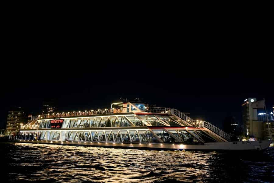 Kairo: Dinner-Bootsfahrt auf der Nile Royal Topaz am Abend mit Show. Foto: GetYourGuide