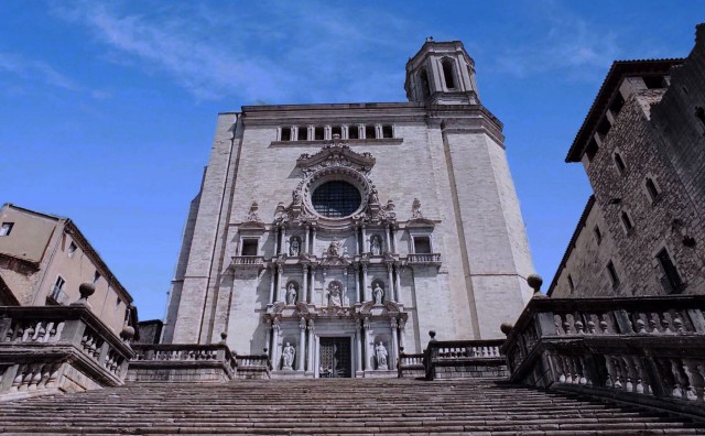 Visit Girona Cathedral of Girona + Art Museum + St. Felix Church in Sant Feliu de Guíxols