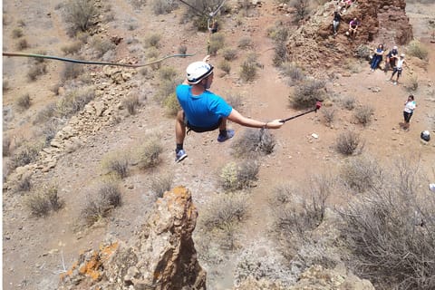 Gran Canaria: Zipline and Mountaineering Tour