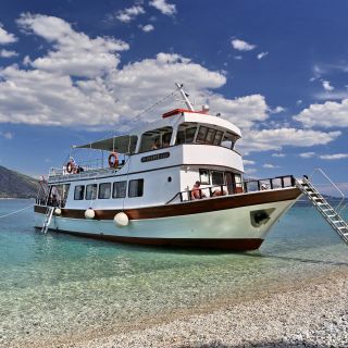 Nydri: Boat Cruise to Porto Katsiki, Egremni and Agiofilli