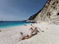 De Nydri, Boat a Kefalonia e Ithaki con Swim Stops - Hizvo
