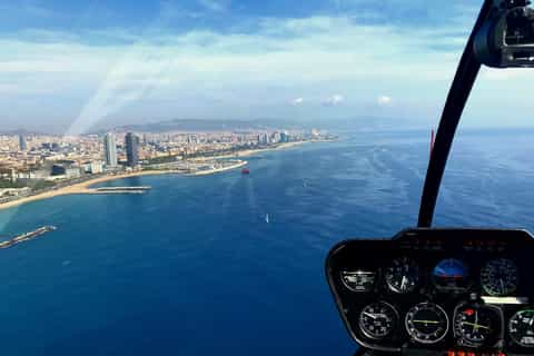 Barcelona: wycieczka helikopterem po wybrzeżu
