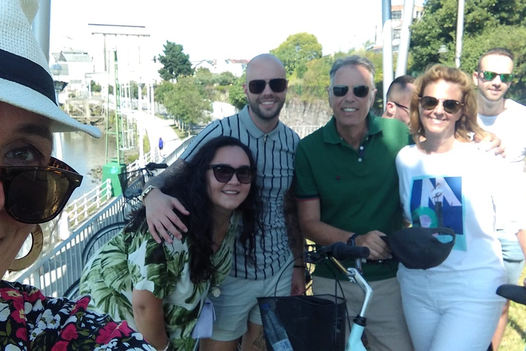 Bilbao: 3-Hour Guided Bike Tour Bilbao: German Guided Bike Tour
