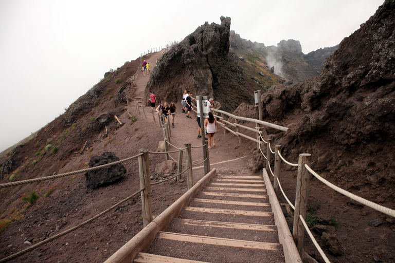 Van Napels: privétour Pompeii, Herculaneum en VesuviusPrivétour door Sedan vanuit hotel