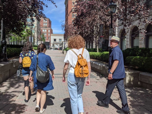 Montréal: The Original Old Montréal Walking Tour
