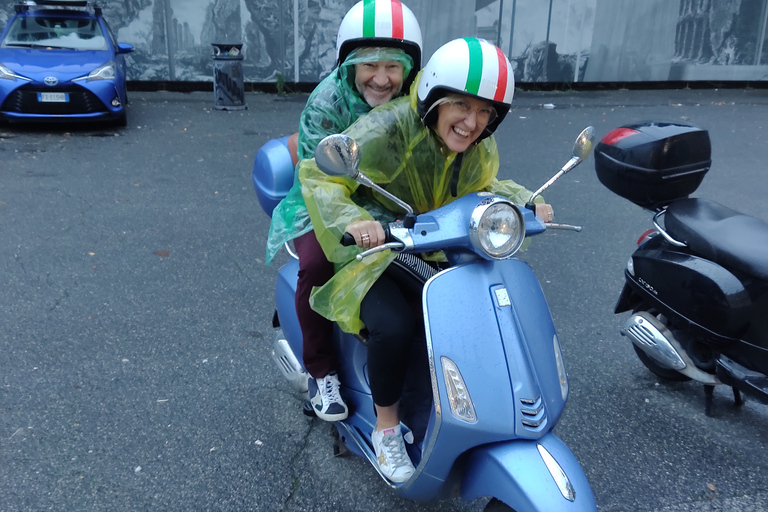 Rome : visite guidée de la ville en Vespa