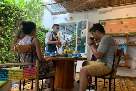 Guided Walking Food Experience